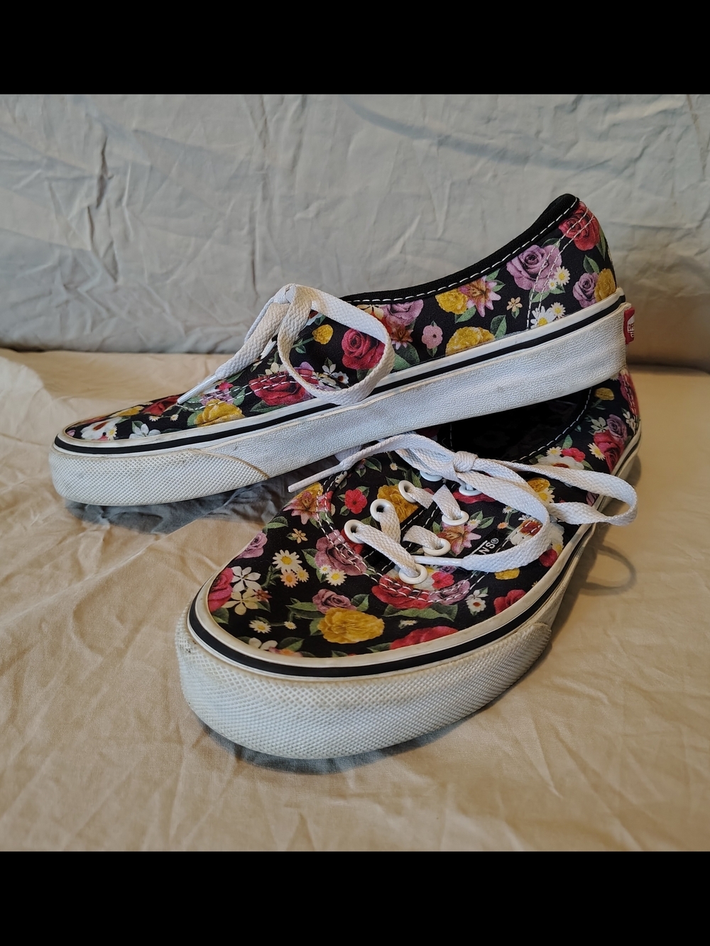 Vans Authentic Lux Floral Canvas Low-Top Sneakers Black & Multicolor Flowers - Picture 7 of 11
